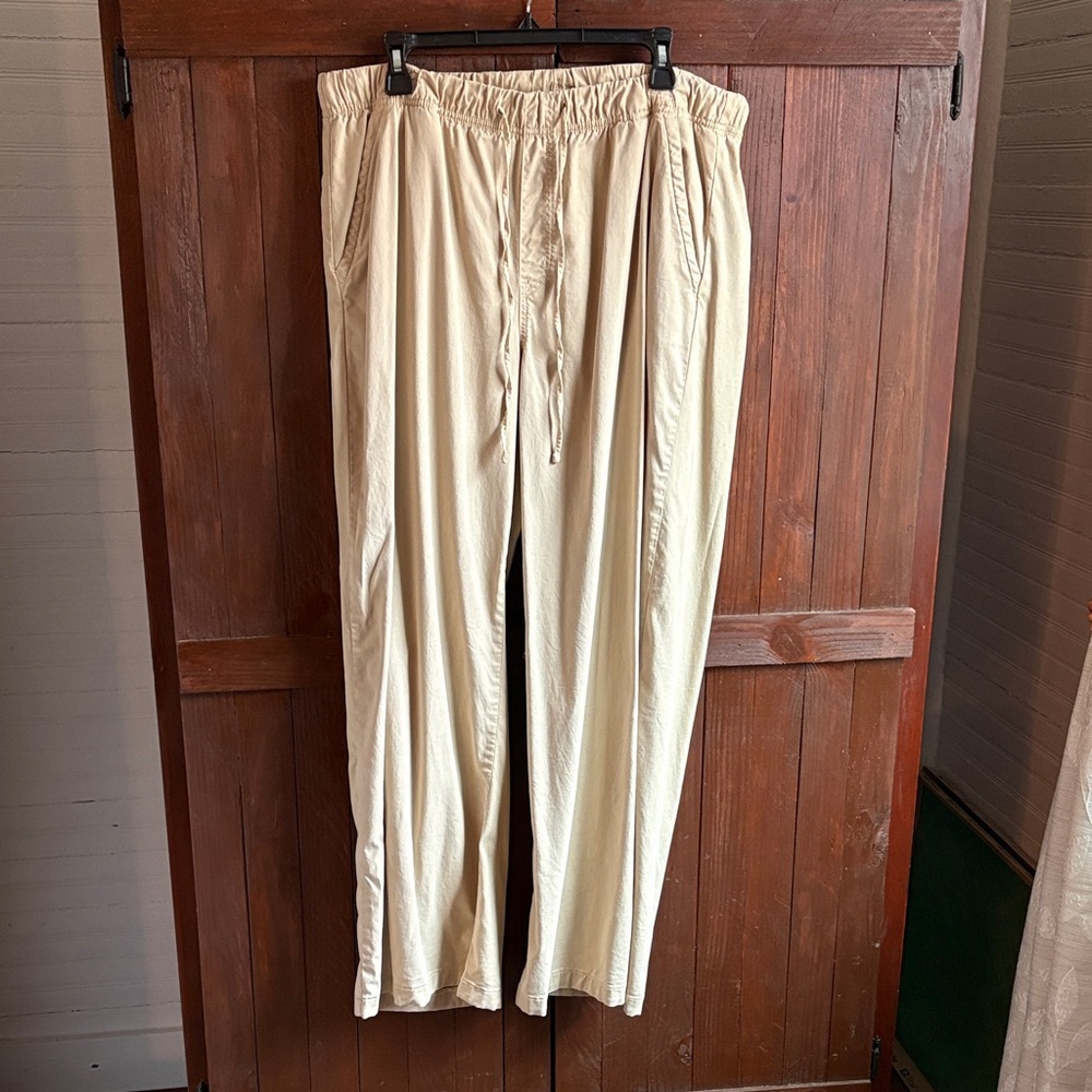 American Eagle Outfitters Cream Wide Leg Pants